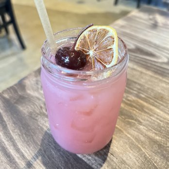 Midtown Spirits - Daisy Doux - Bars Near Me - Sacramento, California