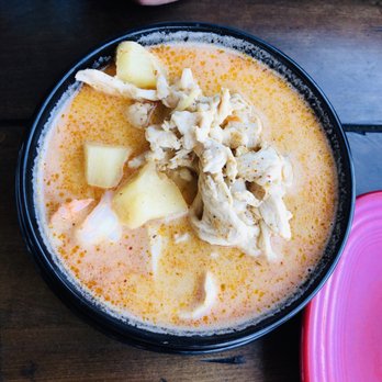 Saigon -2- Siam Bistro - Pineapple Curry with chicken - Vietnamese Near Me - Gilroy, California