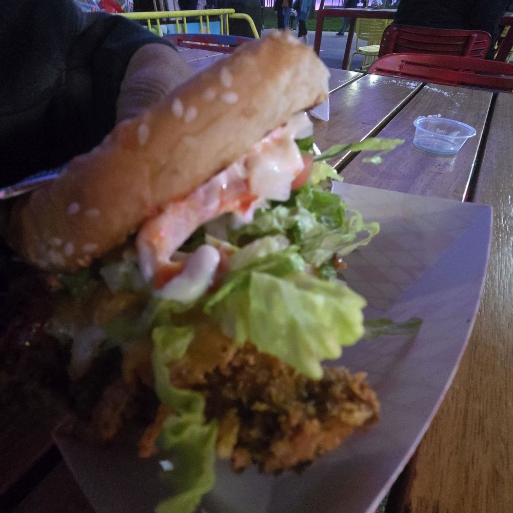 Wangs N Thangs - Burgers Near Me - Venice, California
