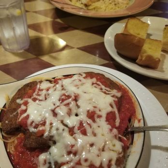 Compari's - Eggplant Parmesan - Pizza Near Me - Los Angeles, California