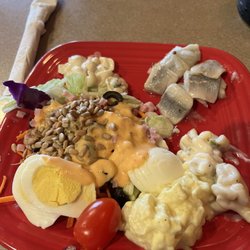 The Grainery - Awesome salad bar!!