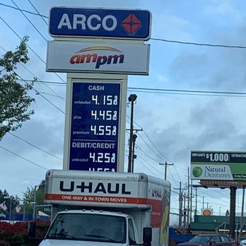 ARCO - a truck parked in front of a gas station - Gas Stations Near Me - Salem, Oregon