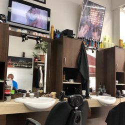 Herren Friseur Istanbul - Innenansicht 06/2018