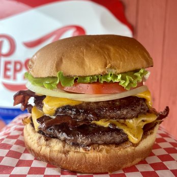 Red Box Car - Works burger - American Near Me - Red Lodge, Montana