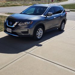 CARSTAR Porter's Kearney Body Shop - 2018 NISSAN ROGUE SV. DEER STRIKE ON DRIVERS SIDE GRILL, TRIM, HOOD, AND FENDER REPLACE! PERFECT COLOR MATCH! 5 STARS!!