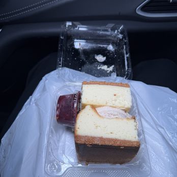 303 In the Cut - cheesecake sandwich (in the cut style) $16.50 (instagram: @issa.cheatday) - Food Trucks Near Me - Las Vegas, Nevada