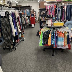 The Market At Pearl Thrift Shop