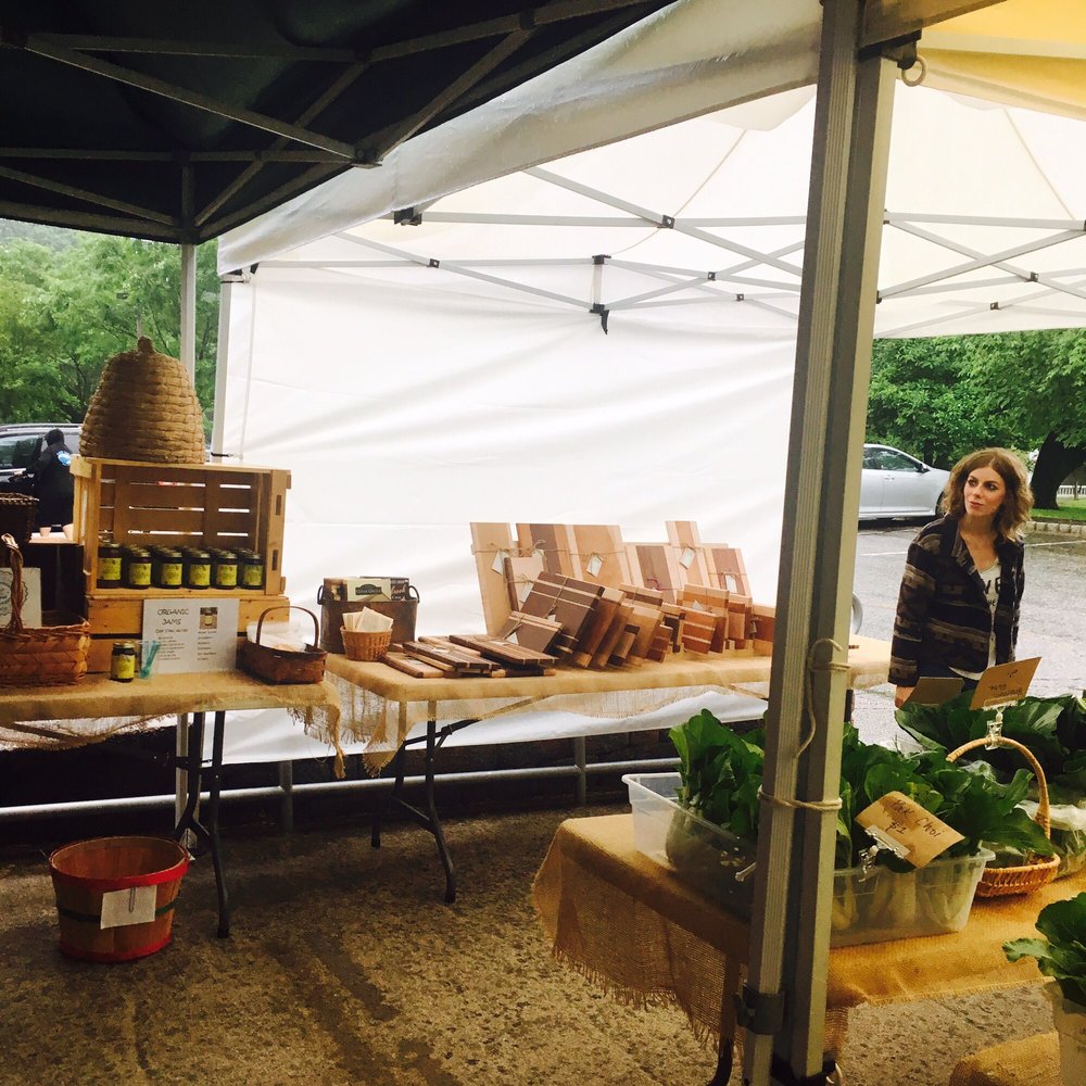 Morgan's Farm and Museum - a woman at a farmers market - Museums Near Me - Cedar Grove, New Jersey Morgan's Farm and Museum - a woman at a farmers market - Museums Near Me - Cedar Grove, New Jersey
