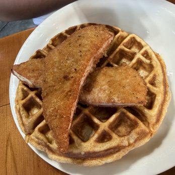 Mari Vees - Chicken & Waffle - Breakfast & Brunch Near Me - San Marino, California Mari Vees - Chicken & Waffle - Breakfast & Brunch Near Me - San Marino, California