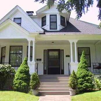 A Painted Lady Inn - Hotels Near Me - Portland, Oregon