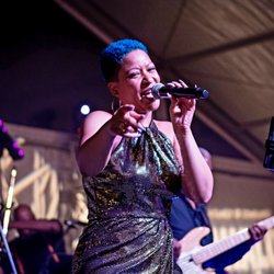 Blue Breeze Band - The Best Motown R&B Souls bands in Temecula, Temecula Winery Wedding Bands Soul R&B Motown, Party Dance Bands in Temecula,