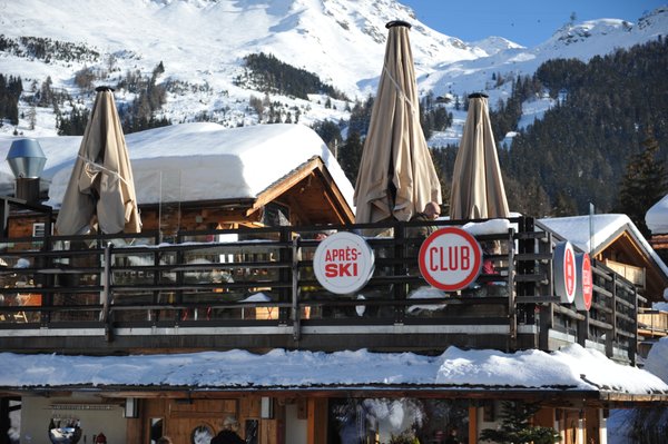 Le Rouge Restaurant & Après-Ski by null