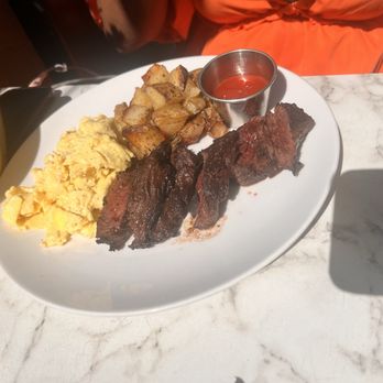Harlem Cafe - Steak and eggs - Coffee & Tea Near Me - New York, New York