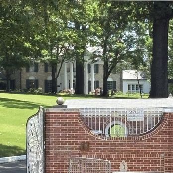 Graceland - Museums Near Me - Memphis, Tennessee Graceland - Museums Near Me - Memphis, Tennessee