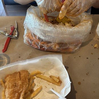 Boiling Catch - Cajun/Creole Near Me - Brockton, Massachusetts