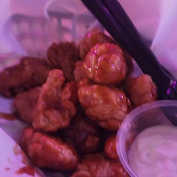 September's Bar & Grill - Sweet garlic wings - Bars Near Me - Mesa, Arizona September's Bar & Grill - Sweet garlic wings - Bars Near Me - Mesa, Arizona