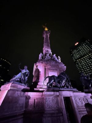 The Angel of Independence by null