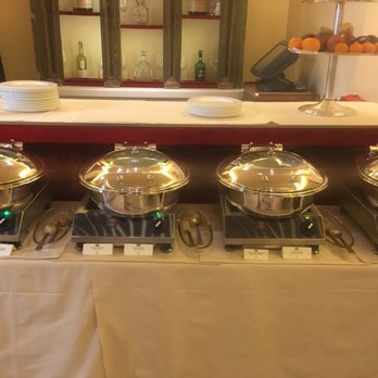 Raphael Hotel - The hot portion of the breakfast buffet - Hotels Near Me - Rome, RM