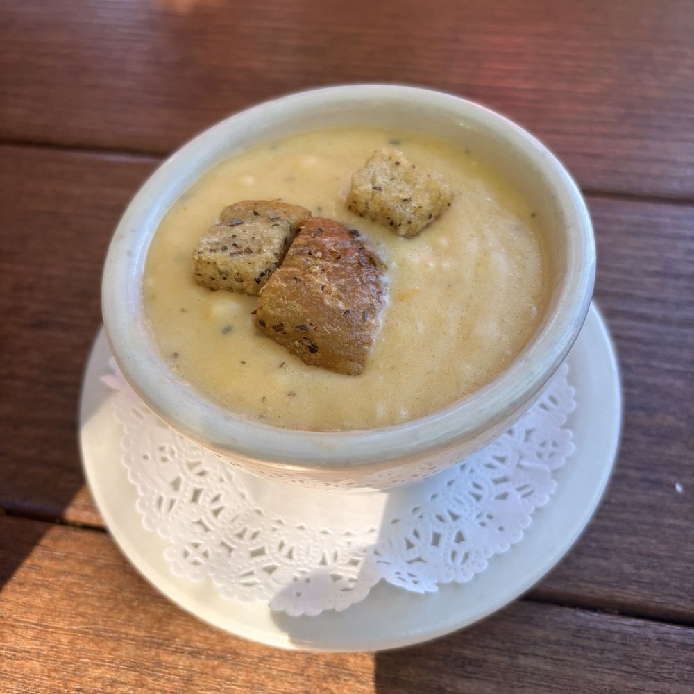 Beer cheese soup Beer cheese soup
