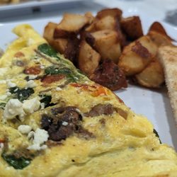 Hart + Soul Cafe - Veggie omelette with added sausage