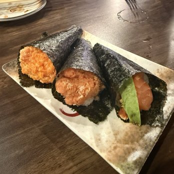 Itacho Sushi - Spicy salmon hand roll, spicy tuna hand roll and salmon avocado hand roll - Japanese Near Me - San Diego, California Itacho Sushi - Spicy salmon hand roll, spicy tuna hand roll and salmon avocado hand roll - Japanese Near Me - San Diego, California