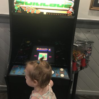 Brogen's North - Classic arcade game! - American Near Me - St. Simons, Georgia