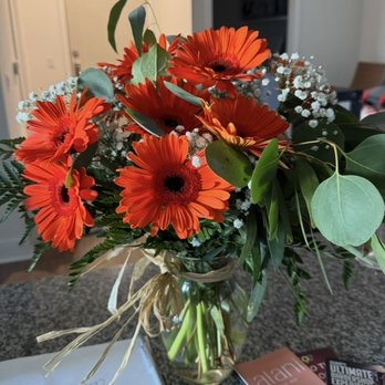 Lena's Flowers & Gifts - Gerber Daises - Florists Near Me - Gilbert, Arizona
