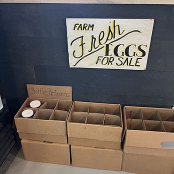 AKM Farm - Bottle returns - Farmers Market Near Me - Millbrook, New York