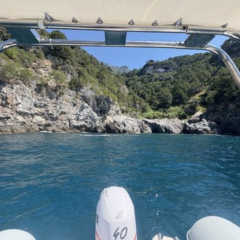 Noleggio Barche Lucibello - Back of the boat in a stunning location - Sporting Goods Near Me - Positano, SA