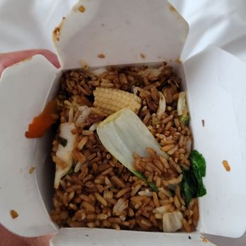 3 Chef's at Brickell - Subbed veggie fried rice for the rice with general tso's...look at those veggies! ;) - Chinese Near Me - Miami, Florida