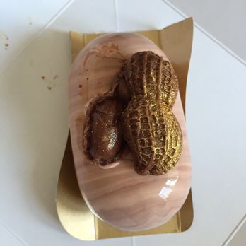 Dominique Ansel Bakery - Peanut butter mousse - Bakeries Near Me - Victoria, XGL