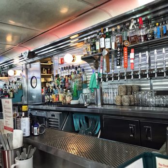 Hi-Lo Diner - Bar area - Diners Near Me - Minneapolis, Minnesota