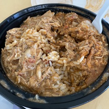 Chic-la-lou - ows a bowl of chicken and rice - Waffles Near Me Chic-la-lou - ows a bowl of chicken and rice - Waffles Near Me