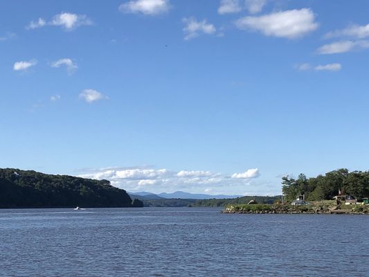 Quiet Cove Riverfront Park by null