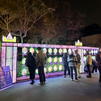 LA Zoo Lights - Zoos Near Me - Los Angeles, California LA Zoo Lights - Zoos Near Me - Los Angeles, California