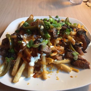 McKenzie Station Pub - Brisket Fries - Pubs Near Me - McKenzie Bridge, Oregon