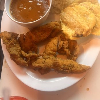 Café Tropical - Fried chicken with sides of rice and beans and plantains - Puerto Rican Near Me - San Juan, Puerto Rico Café Tropical - Fried chicken with sides of rice and beans and plantains - Puerto Rican Near Me - San Juan, Puerto Rico