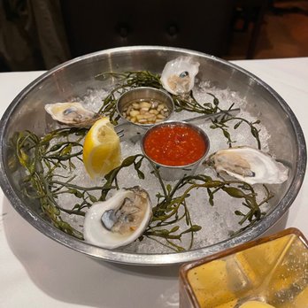 Rails Steakhouse - Oysters East and West Coast Selections - Steakhouses Near Me - Towaco, New Jersey