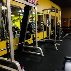 Anytime Fitness - SMITH MACHINE AND POWER CAGE