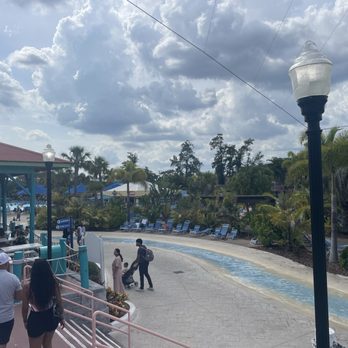 Adventure Island - Dining outside - Water Parks Near Me - Tampa, Florida