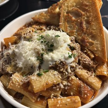 Story - Short rib pasta - New American Near Me - Anaheim, California Story - Short rib pasta - New American Near Me - Anaheim, California
