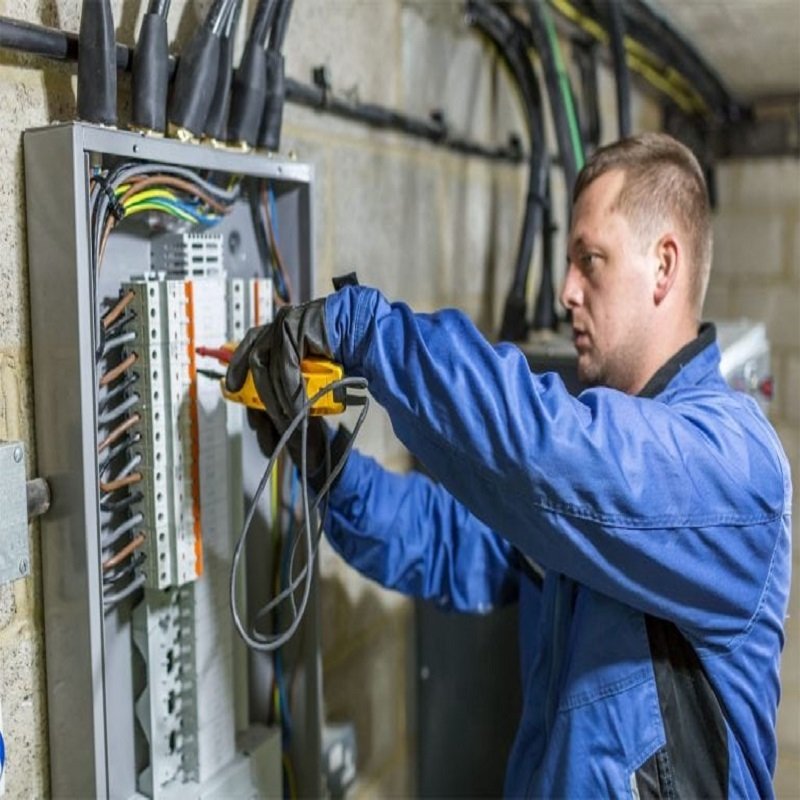 Slide of Zoom Electricians