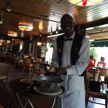 Pappadeaux Seafood Kitchen - Cajun/Creole Near Me - Norcross, Georgia