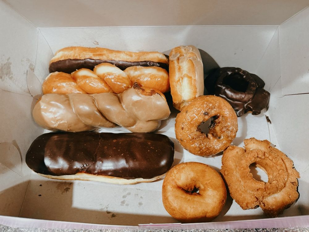 Krinkle Donuts Logo
