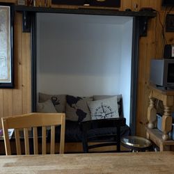 Rusty Compass Coffeehouse - Alcove seating