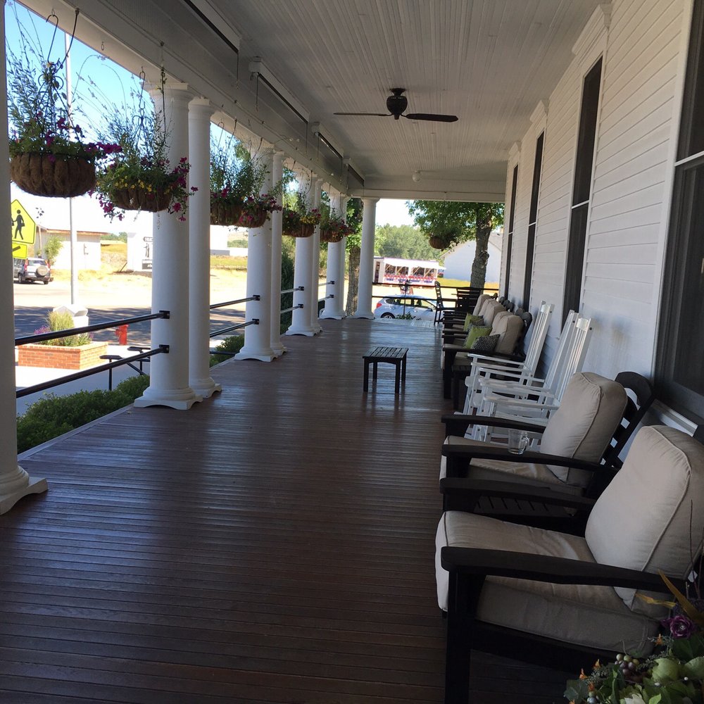 Sacajawea Hotel - Hotels Near Me - Three Forks, Montana Sacajawea Hotel - Hotels Near Me - Three Forks, Montana