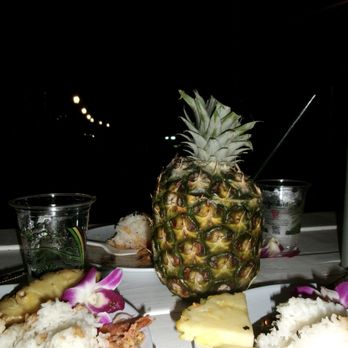 Barefoot Beach Cafe - Full pineapple smoothie - Breakfast & Brunch Near Me - Honolulu, Hawaii Barefoot Beach Cafe - Full pineapple smoothie - Breakfast & Brunch Near Me - Honolulu, Hawaii