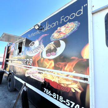 El Criollo Cuban Food - Food Truck - Cuban Near Me - Lehigh Acres, Florida El Criollo Cuban Food - Food Truck - Cuban Near Me - Lehigh Acres, Florida