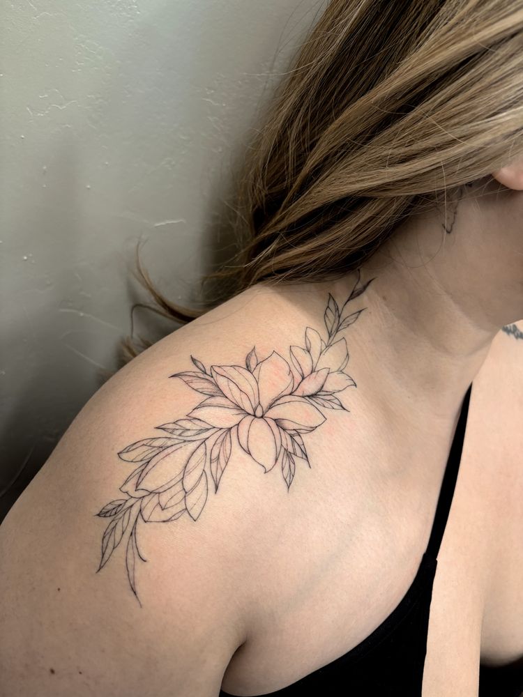 Tiny Tattoos East Bae Logo