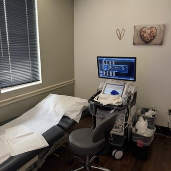 Biltmore Cardiology - Central - Echo room - Cardiologists Near Me - Phoenix, Arizona Biltmore Cardiology - Central - Echo room - Cardiologists Near Me - Phoenix, Arizona